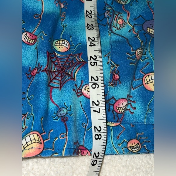 Long Sleeve Scrub Shirt Halloween Spiders Large - Picture 8 of 8